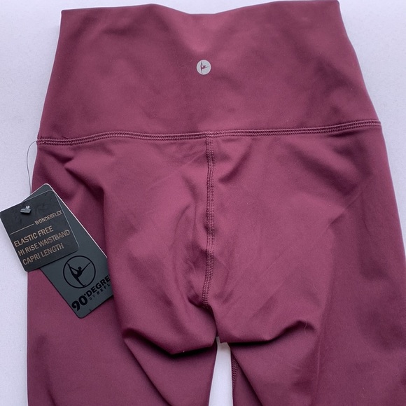 90 DEGREE BY REFLEX Wonderflex Elastic Free High Waist Capri Leggings, small - Picture 9 of 16